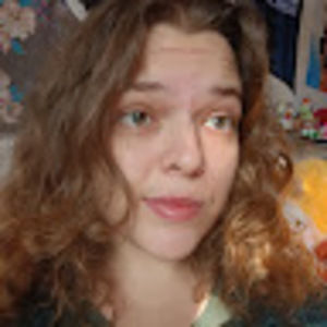 Meet your Posher, Maeve